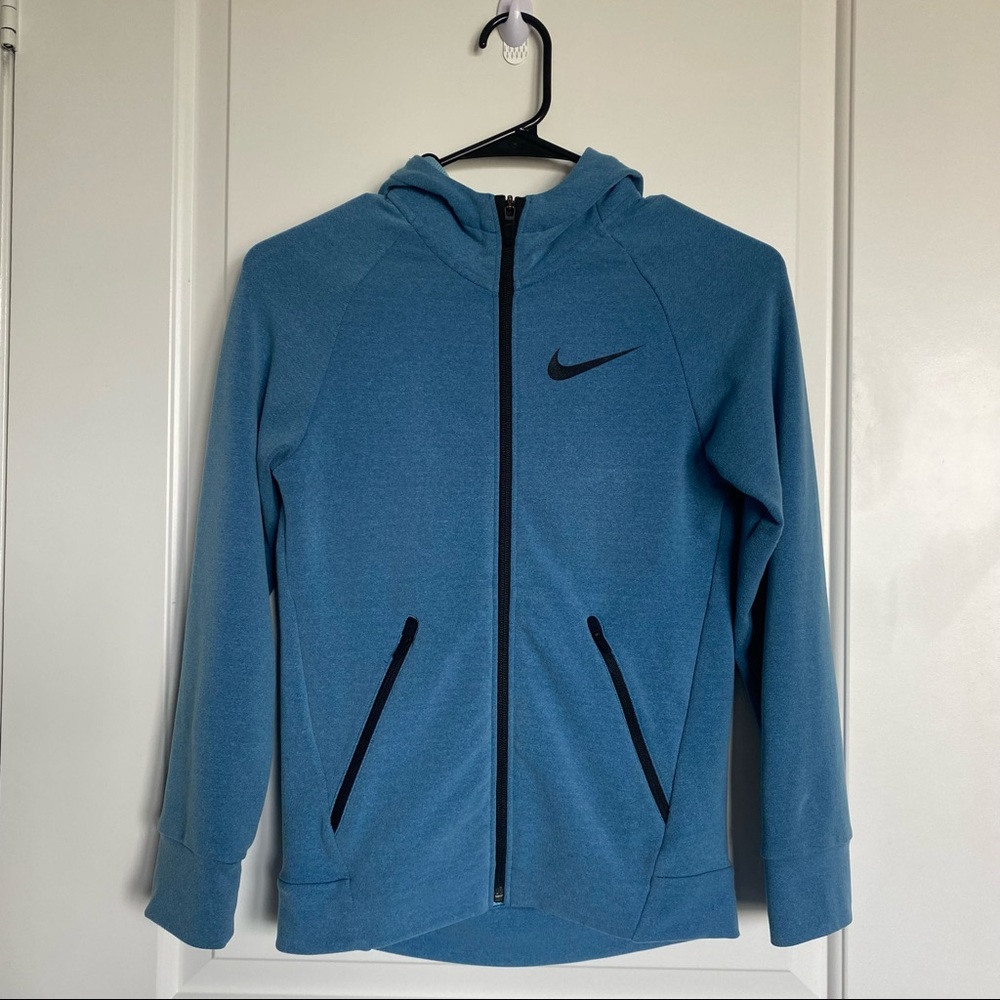 Nike Dri-Fit Sweater